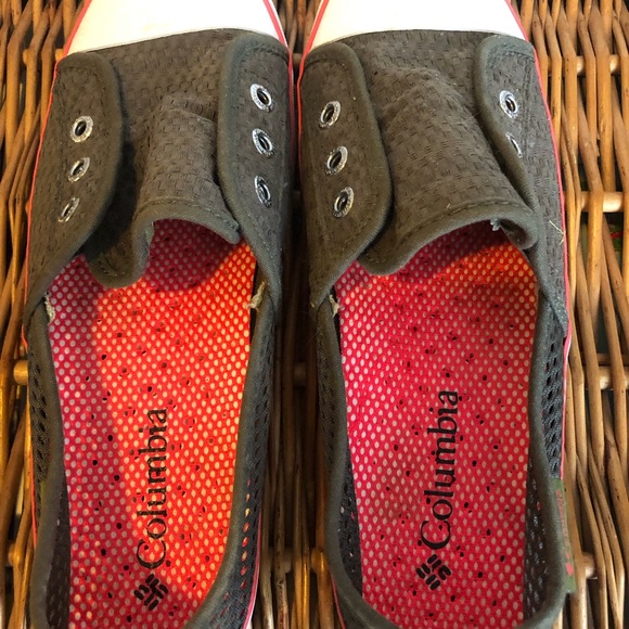 Columbia. Slip ons. Size 6.5 - Picture 2 of 5